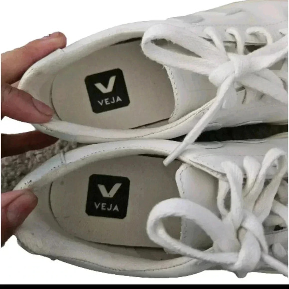 Veja Womens Esplar Sneaker Extra White & Menthol Sustainable Minimalist Shoe 6 - Picture 9 of 16
